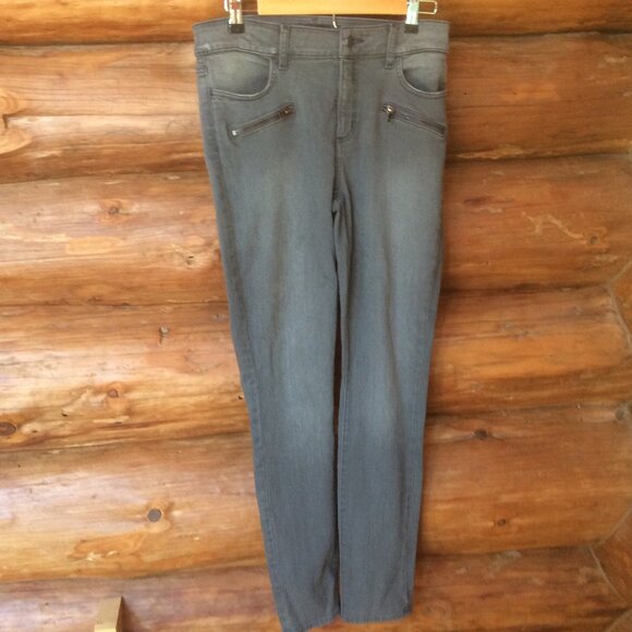 NYDJ Grey Alina Legging Lift Tuck Technology Moto Exposed Faux Zippers Size 8 - Picture 1 of 7